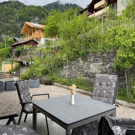 Charmant Chalet Mit See Und Bergsicht Hofstetten bei Brienz Buitenkant foto