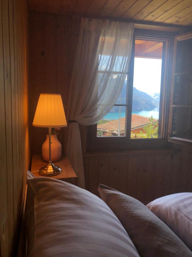 Charmant Chalet Mit See Und Bergsicht Hofstetten bei Brienz Buitenkant foto