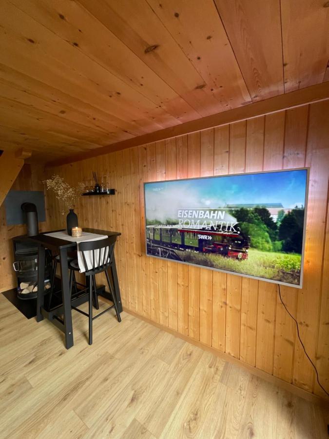 Charmant Chalet Mit See Und Bergsicht Hofstetten bei Brienz Buitenkant foto